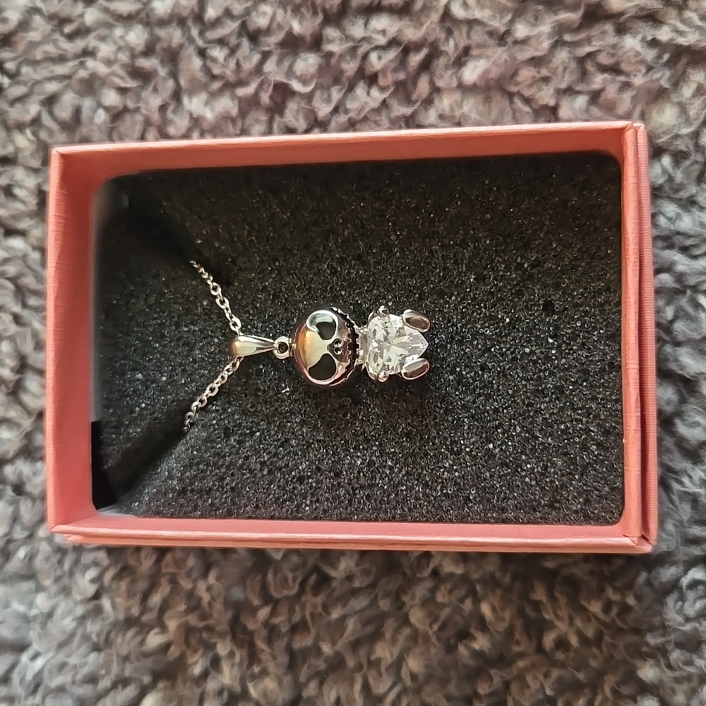 Skull Necklace With Silver Gemstone